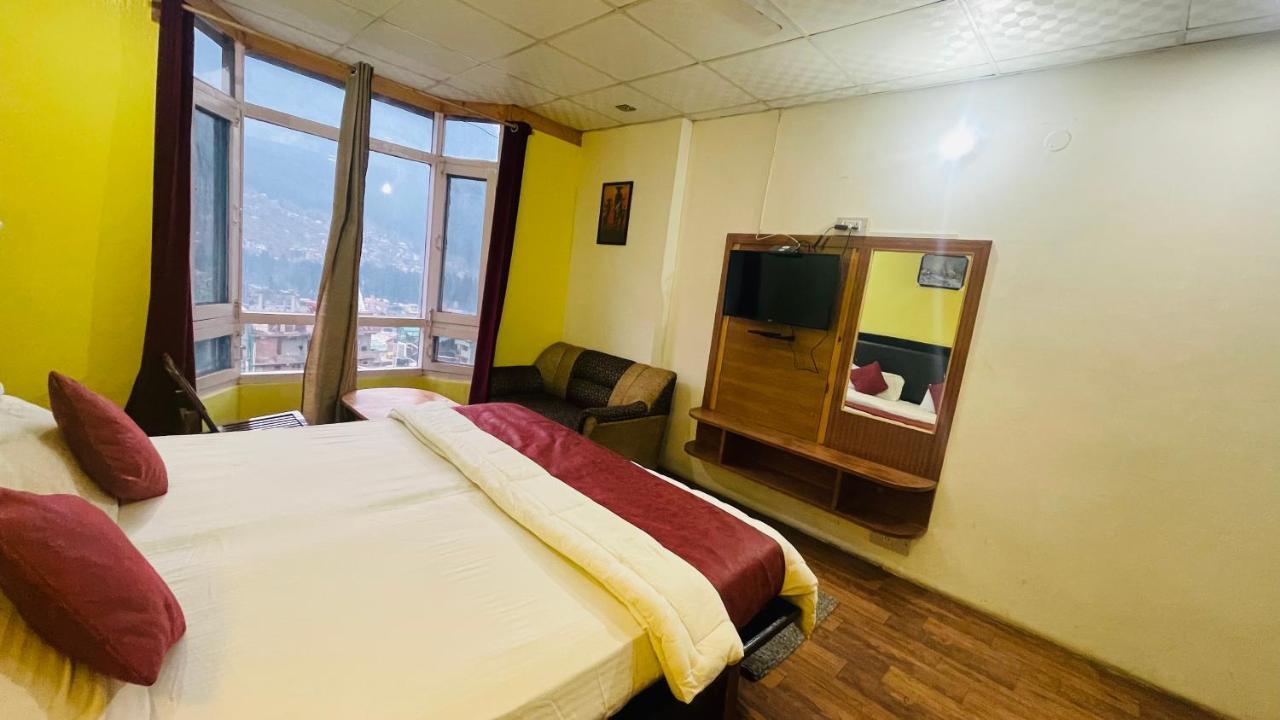 Apartment Hadimba Mountain View - Near Mall Road M 88948-44503 Manali (Himachal Pradesh)
